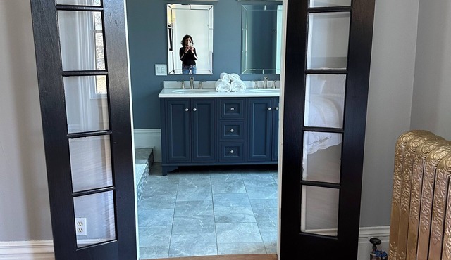Spacious 6-bedroom house in marvelous Saint John with WiFi