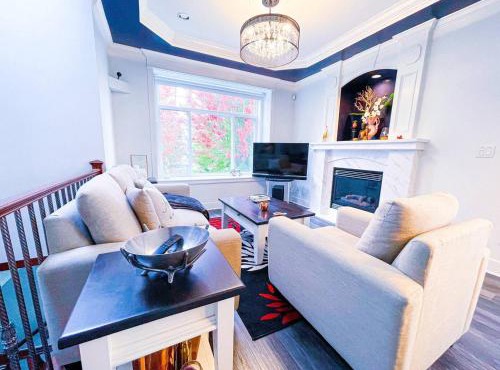 Spacious Family Oasis Minutes From Downtown Metrotown