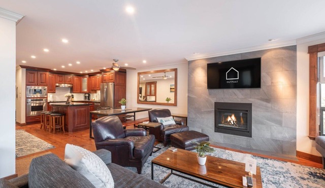 Spacious | Pet friendly | Shared Hot Tub | BBQ