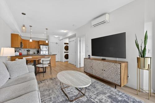 Spectacular View 1 Bdrm in Amenity Filled Resort #202