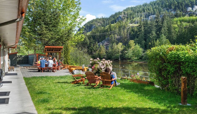 Squamish Adventure Inn
