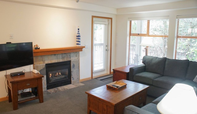 Stoney Creek Northstar, Great location, BBQ, Pool & Hot Tub, Full Renovation