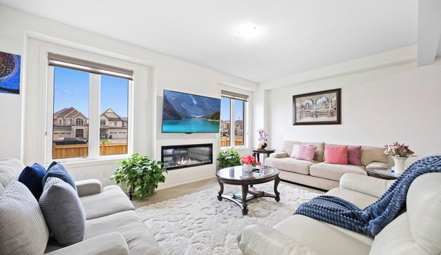 Stunning 5BR Escape | 4 King Beds Spacious & Cozy