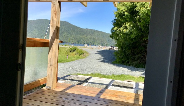 Stunning Ocean Front Cabin - Wynter’s Cabin
