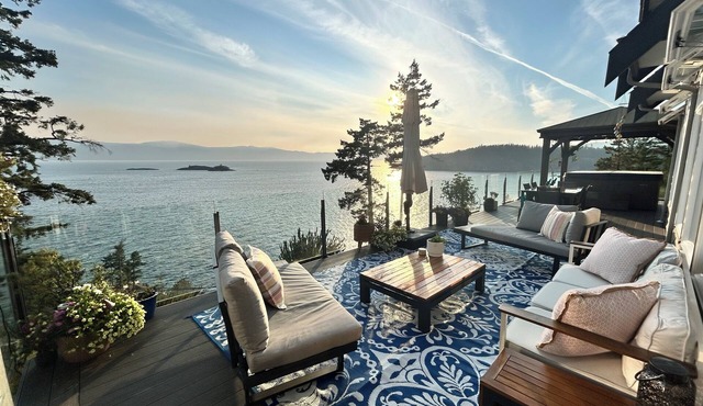 Stunning Oceanfront Home w/Jaw Dropping Sunsets, Water and Wildlife Views.