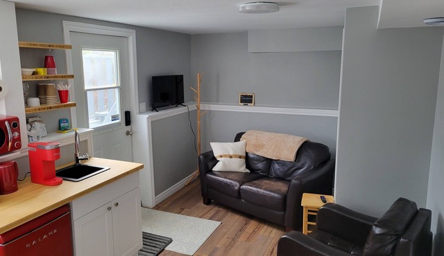 Stylish 1 bedroom Apt