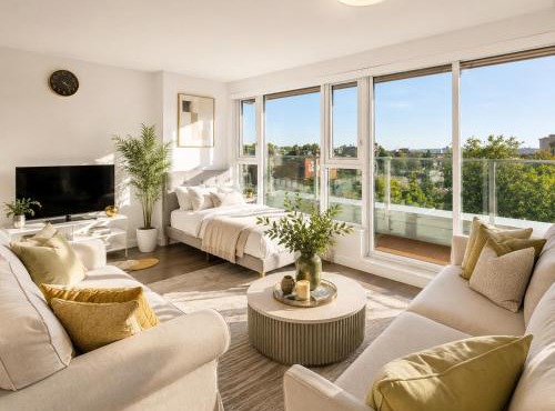 Stylish 2BR Apartment Close to Downtown Vancouver and BC Place