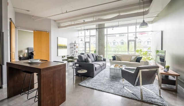 Stylish and Modern 1BR Industrial Loft!