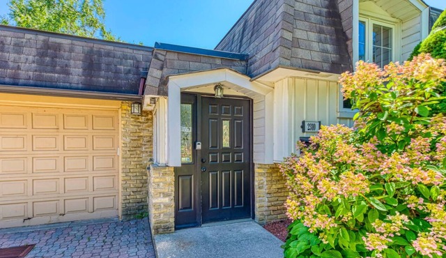 Stylish Suburban 2BR Bungalow