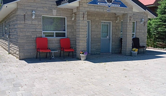Suites of Wasaga Beach - Area 2-mins walk Beach 1