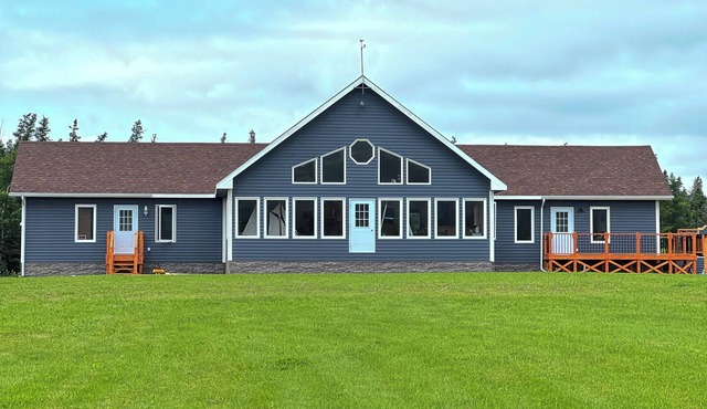 Sunny Acre Lodge - 5 Bedrooms with Hot Tub