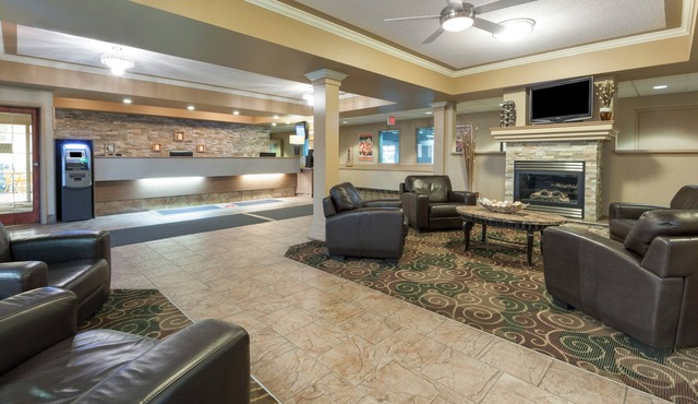 Super 8 by Wyndham Fort Saskatchewan