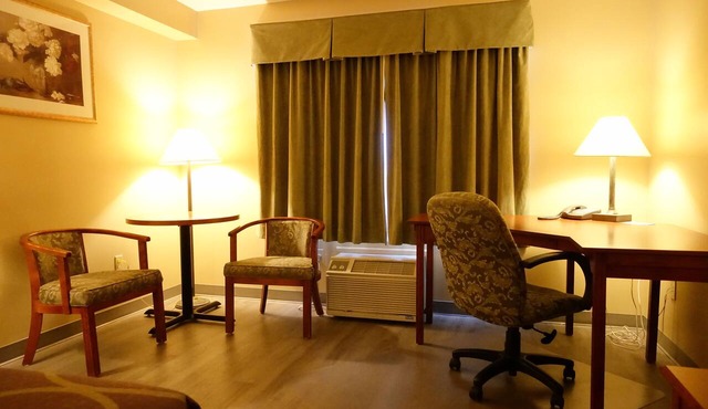 Super 8 by Wyndham Sault Ste Marie On