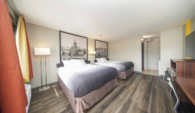 Super 8 by Wyndham Kingston