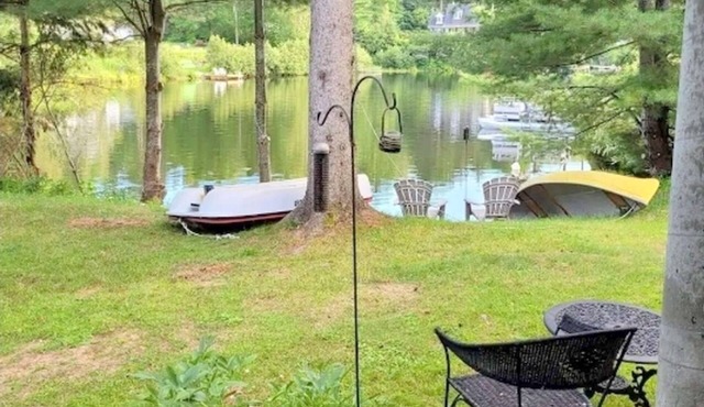 Superbe Chalet au Bord D'un lac