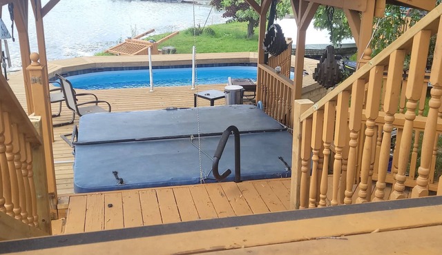 Swim, Soak & Golf Retreat on Orr Lake