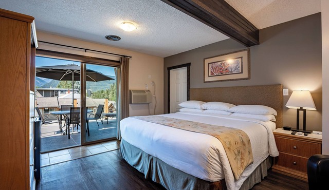 Swiss Chalet Motel