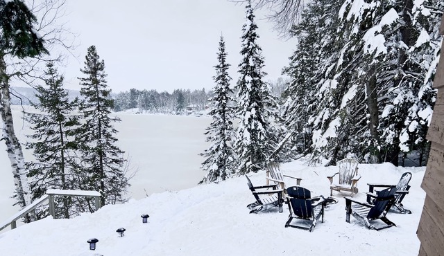 The Birch: Cottage with Views on the Beautiful Lake Mckenzie