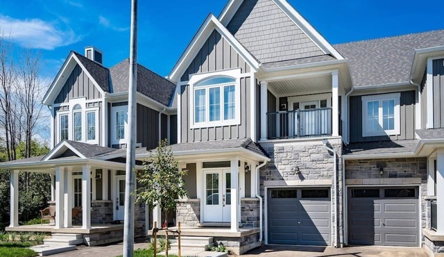 The Blue Mountain | BRAND NEW Townhouse | 3 Bed