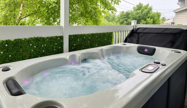 The Coziest - Hot Tub - EV Chrger & Free Parking