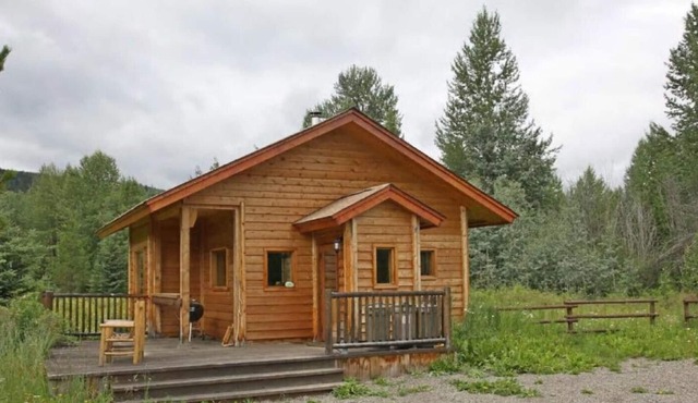 The Cozy Cabin - L.D.R.