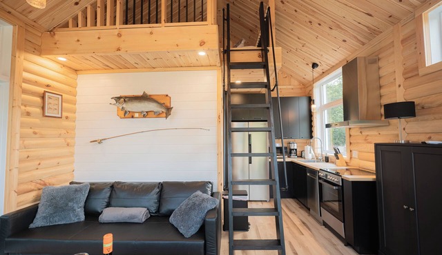 The fisherman's camp - By the water!