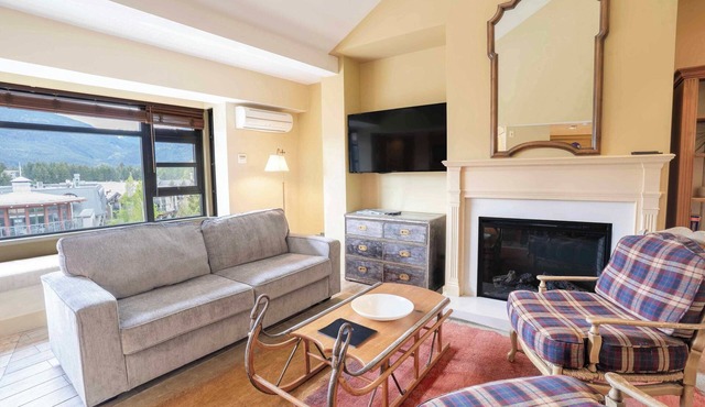 The Fitzsimmons Suite Mountain and Village View
