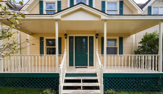 The House at Clinton Hills Lodge