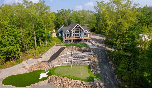 The Lake House - FREE in House Arcade, GOLF GREEN AND 9 HOLE MINI PUTT COURSE