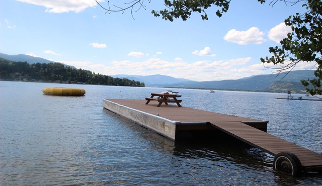 The Landing at Blind Bay Hideaway on the Shuswap