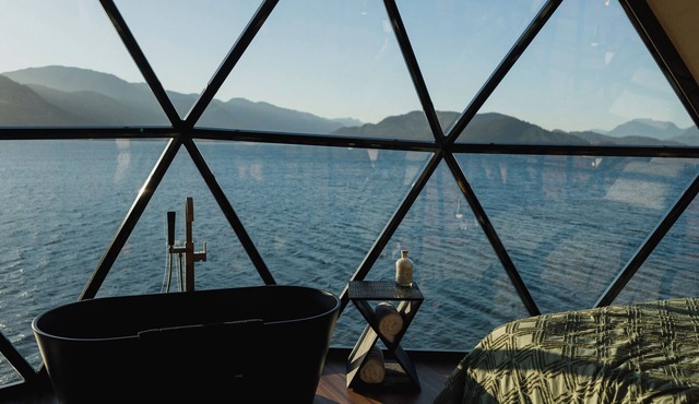 "The Lodge on Harrison Lake" Geodome