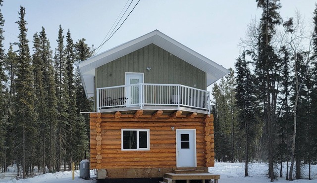 The Meadow Cabin. Enjoy the Northern Lights from your bed or balcany.