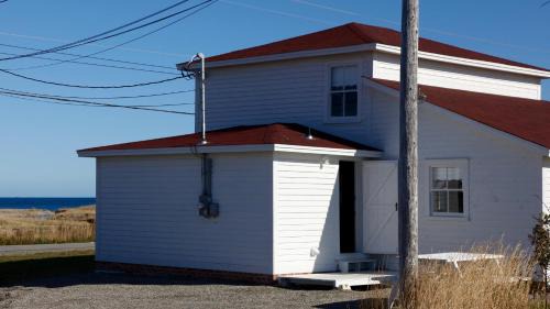 The Old Salt Box Co. - Aunt Donna's