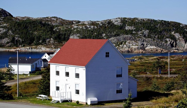 The Old Salt Box Co. - Evelyn's Place
