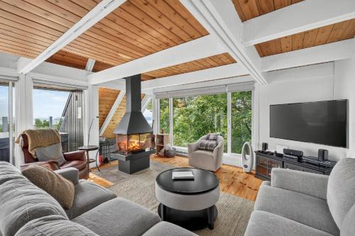 The Perch - Spa & Pool