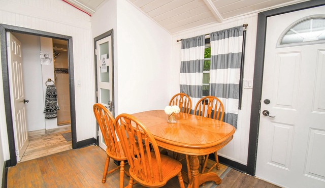 The Perfect Tiny Escape in Balm Beach for you and your family!