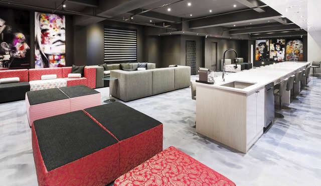 THE PRESIDENTIAL LOFT | Holland Hotel