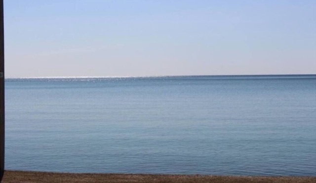 The Viv - Cottage with Views of Lake Ontario