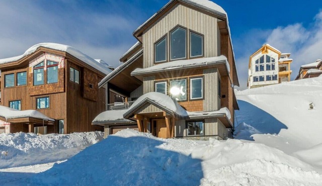 The White Pearl - Luxury Chalet w/Mountain Views