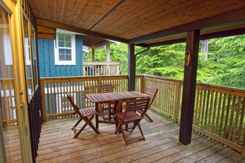 Tide and Trail- Cabin in Ucluelet