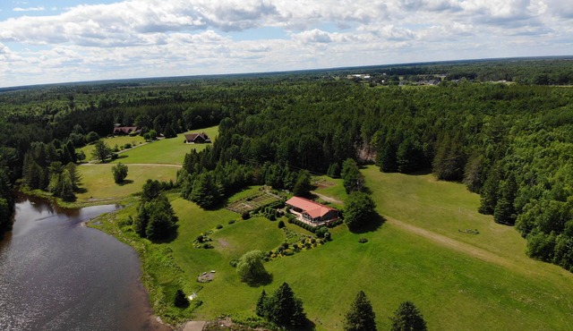 Tin Roof Landing - Richibucto River Retreat