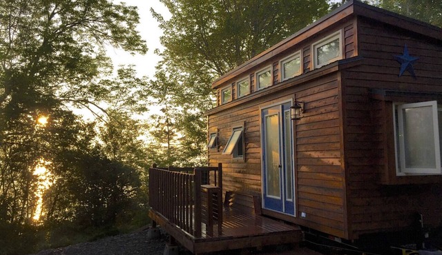 Tiny House On Lake Ainslie 7 miles To Inverness, Cape Breton Island, Nova Scotia