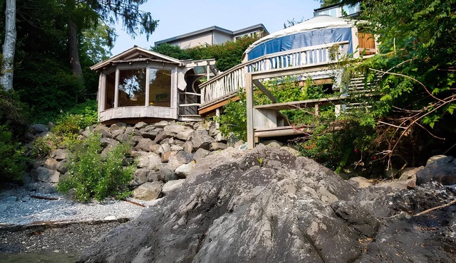 Tofino Oceanfront Hotel Suite 3