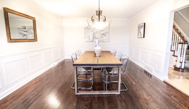 TORONTO MANSION [6 Bdrms, 3.5 Bath] ✔AAA Location✔