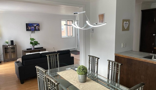 Très Beau Appartement Paisible et Agréable Dans le Vieux Terrebonne