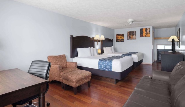 Travelodge by Wyndham Grand Falls