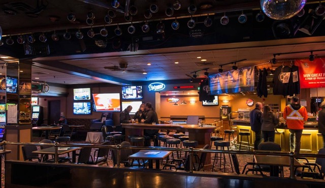 Travelodge by Wyndham Winnipeg Airport West
