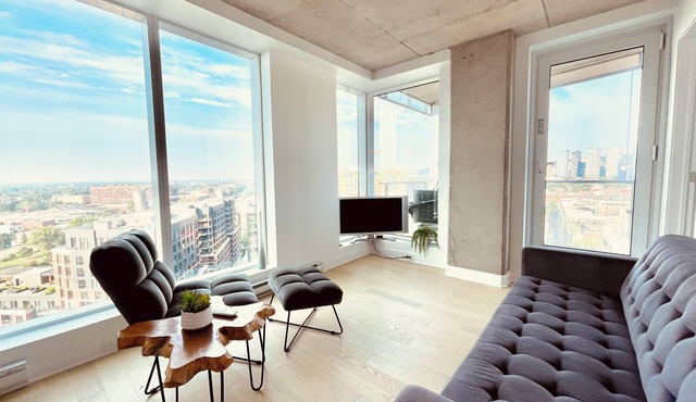 UrbanRetreat in the Sky, Downtown MTL