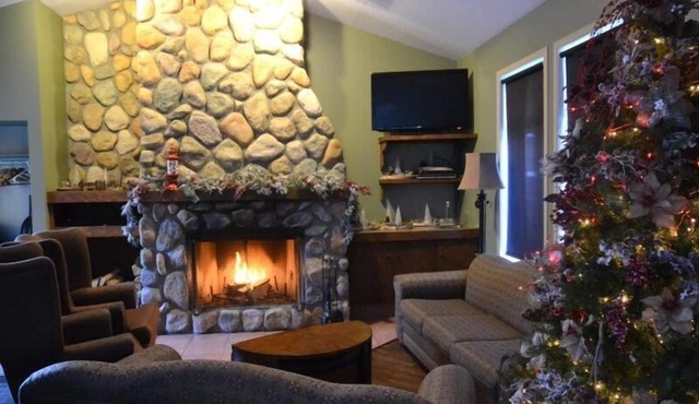 Village Creek Country Inn