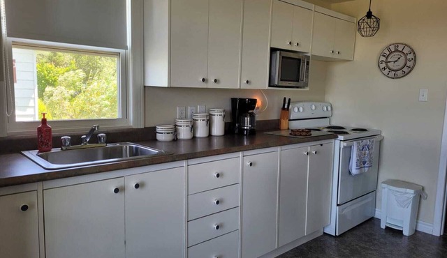 Waterfront cottage on Tracadie River